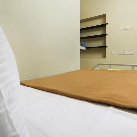 ホテル Spot On Jayalakshmi Residency Non Ac Kovilpatti エクステリア 写真