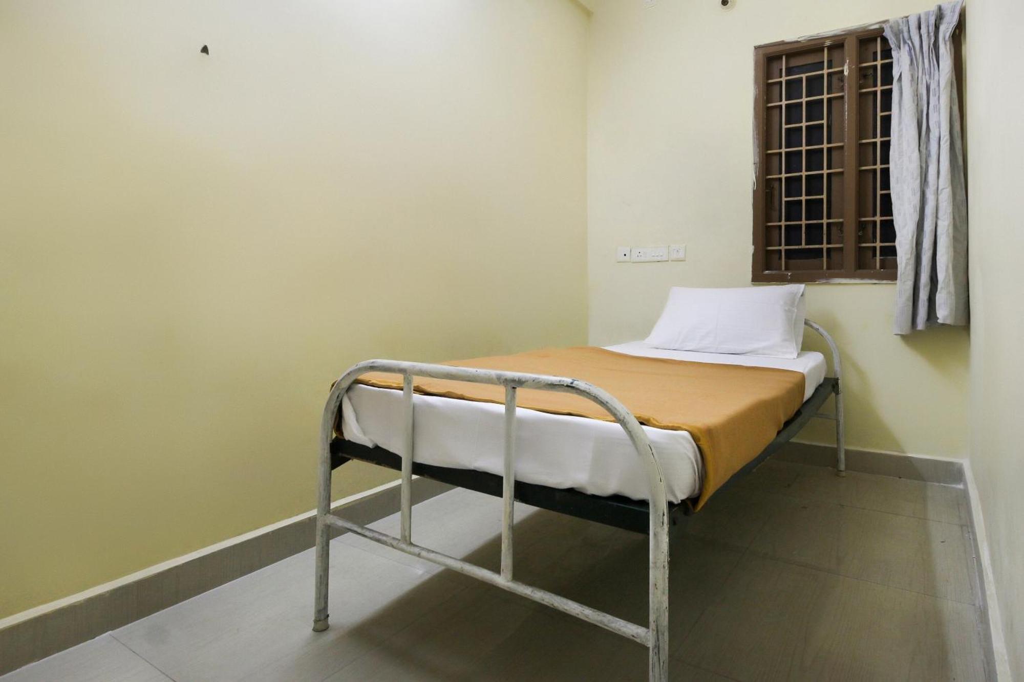 ホテル Spot On Jayalakshmi Residency Non Ac Kovilpatti エクステリア 写真