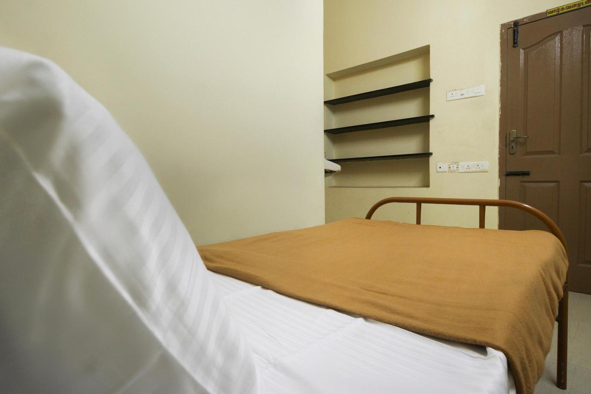 ホテル Spot On Jayalakshmi Residency Non Ac Kovilpatti エクステリア 写真